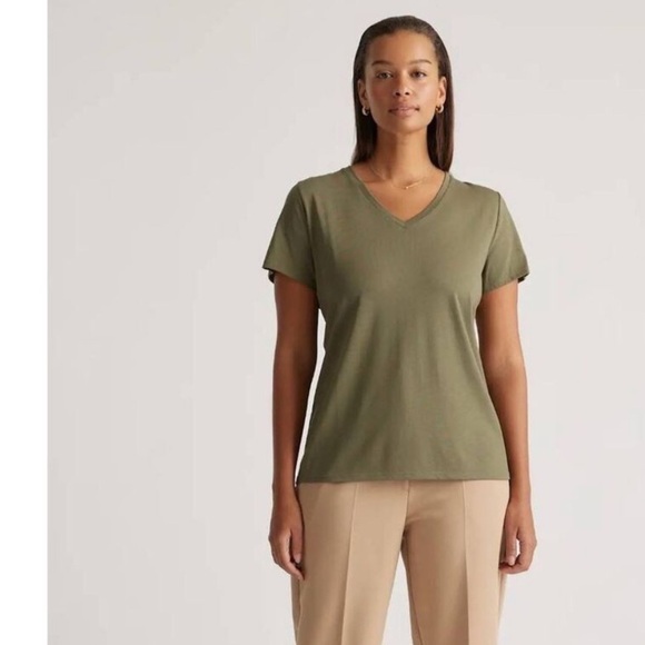 Quince Cotton/Modal Scoop Neck Green Short Sleeve Tee - Picture 1 of 9
